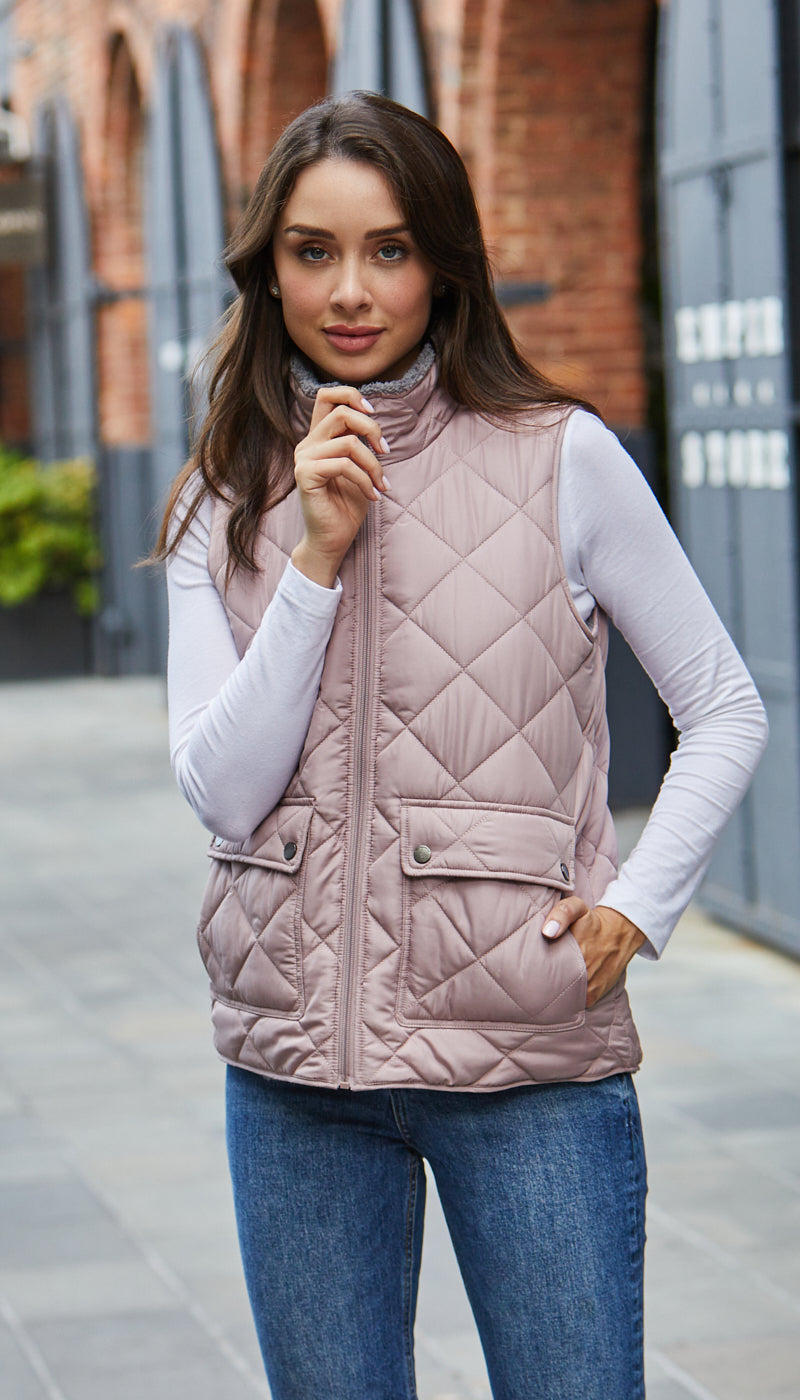 REVERSIBLE VEST