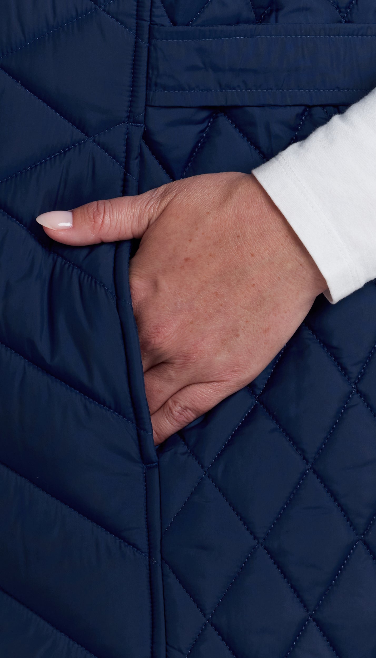 MIXED QUILTED LONGLINE VEST