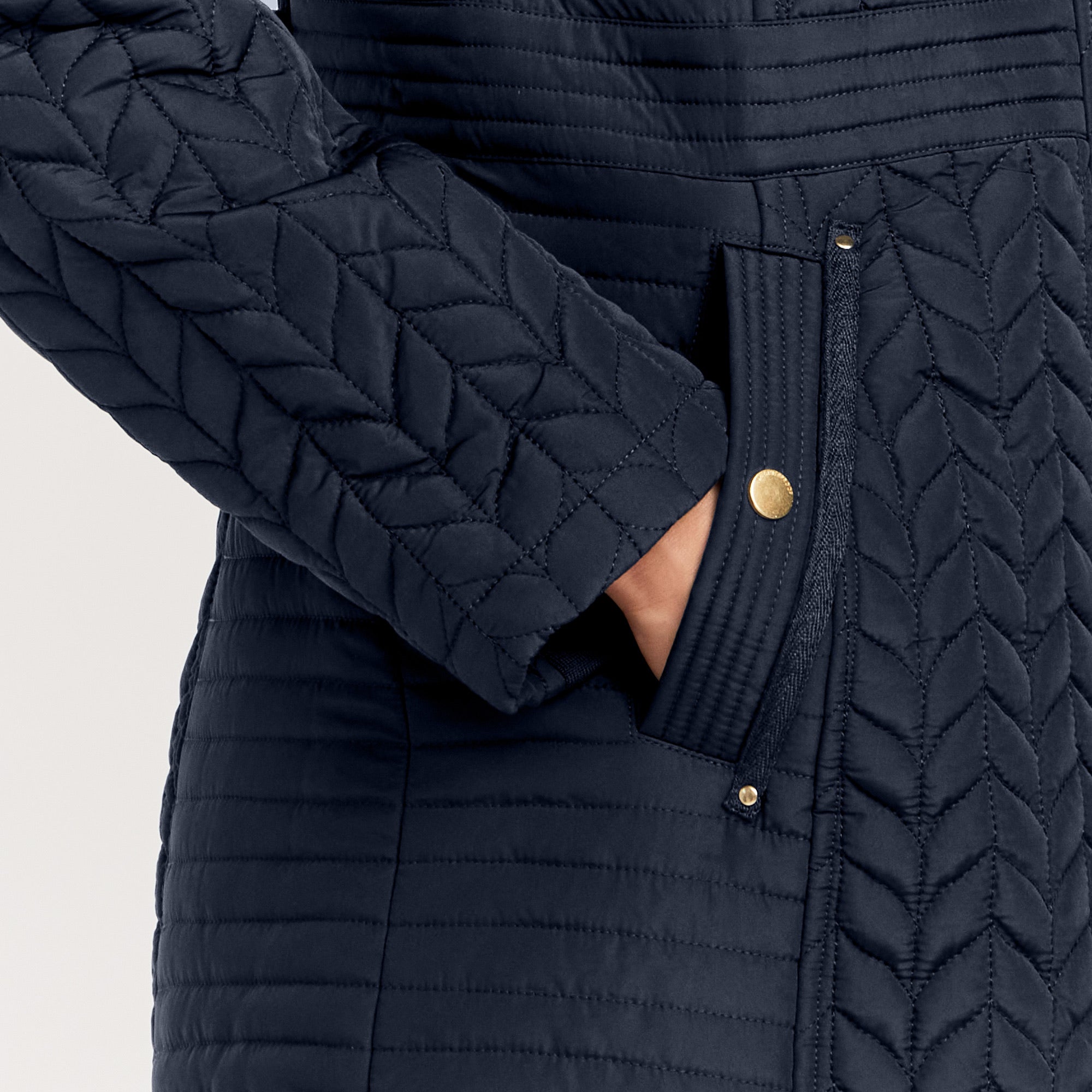 HOODED PLUSH LINED QUILTED WALKER