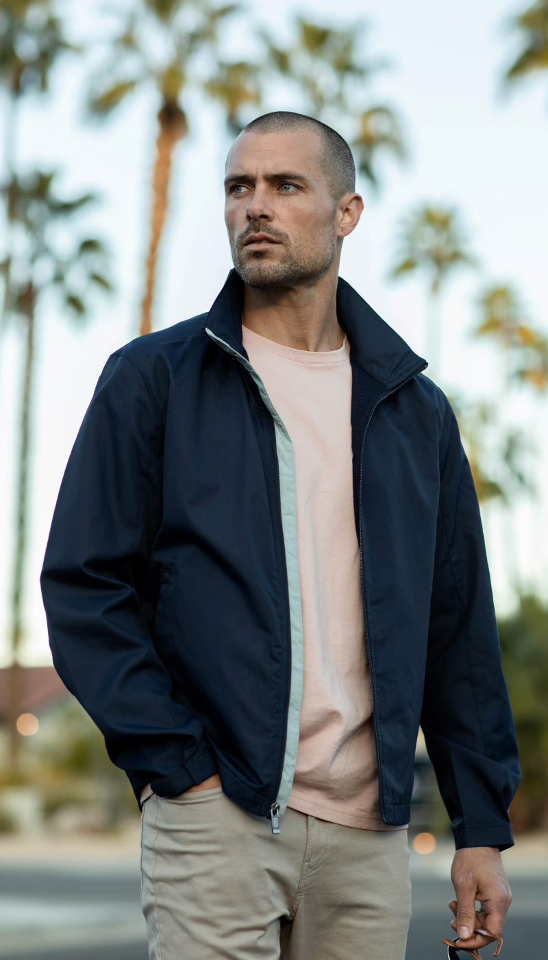 SPORTY WINDBREAKER