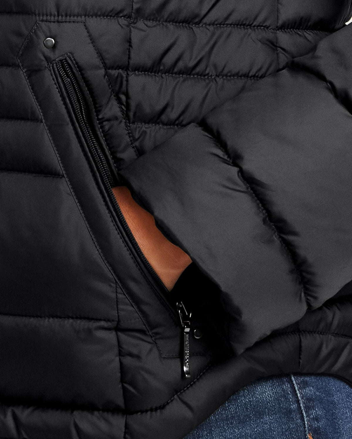 HOODED ZIP FRONT PUFFER