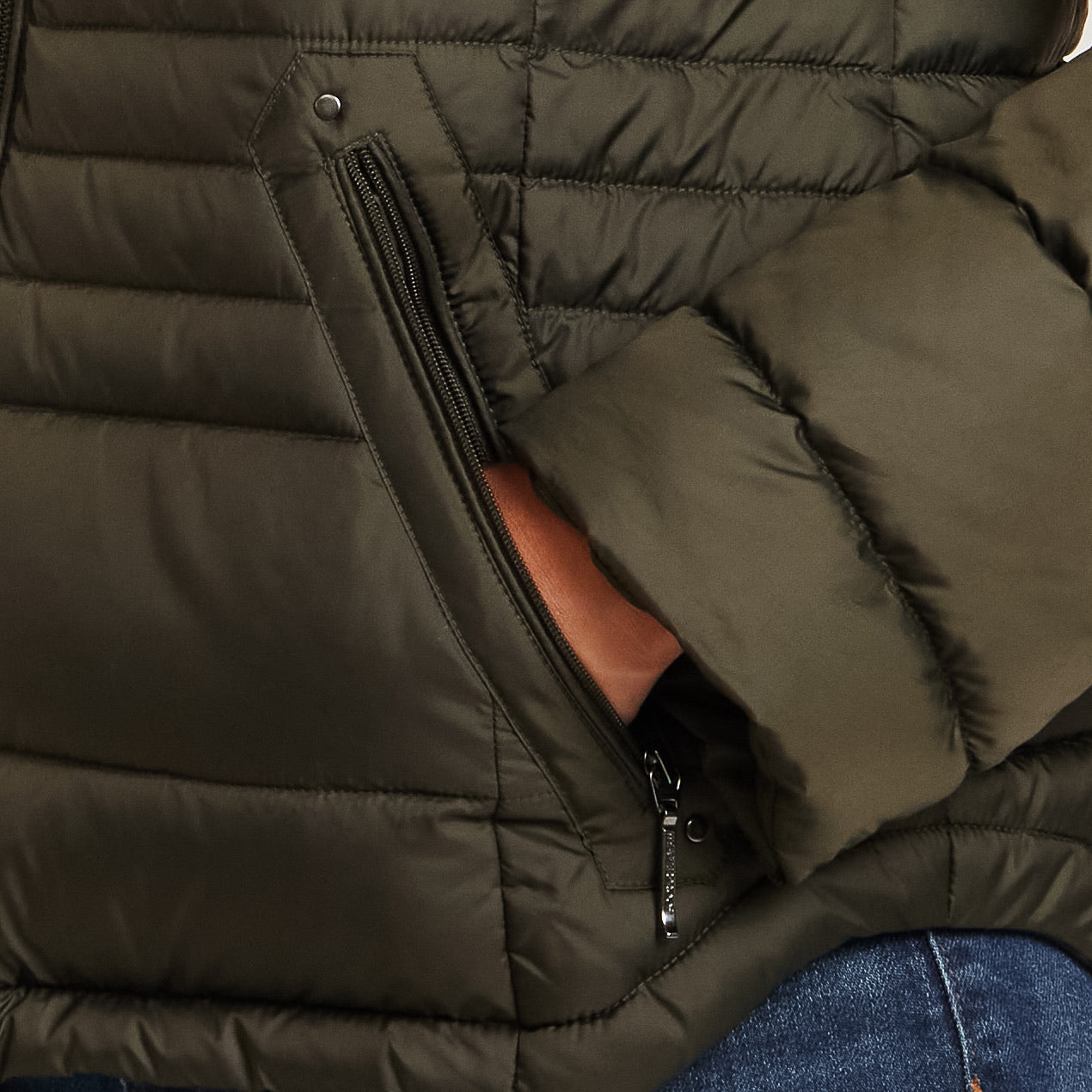 HOODED ZIP FRONT PUFFER