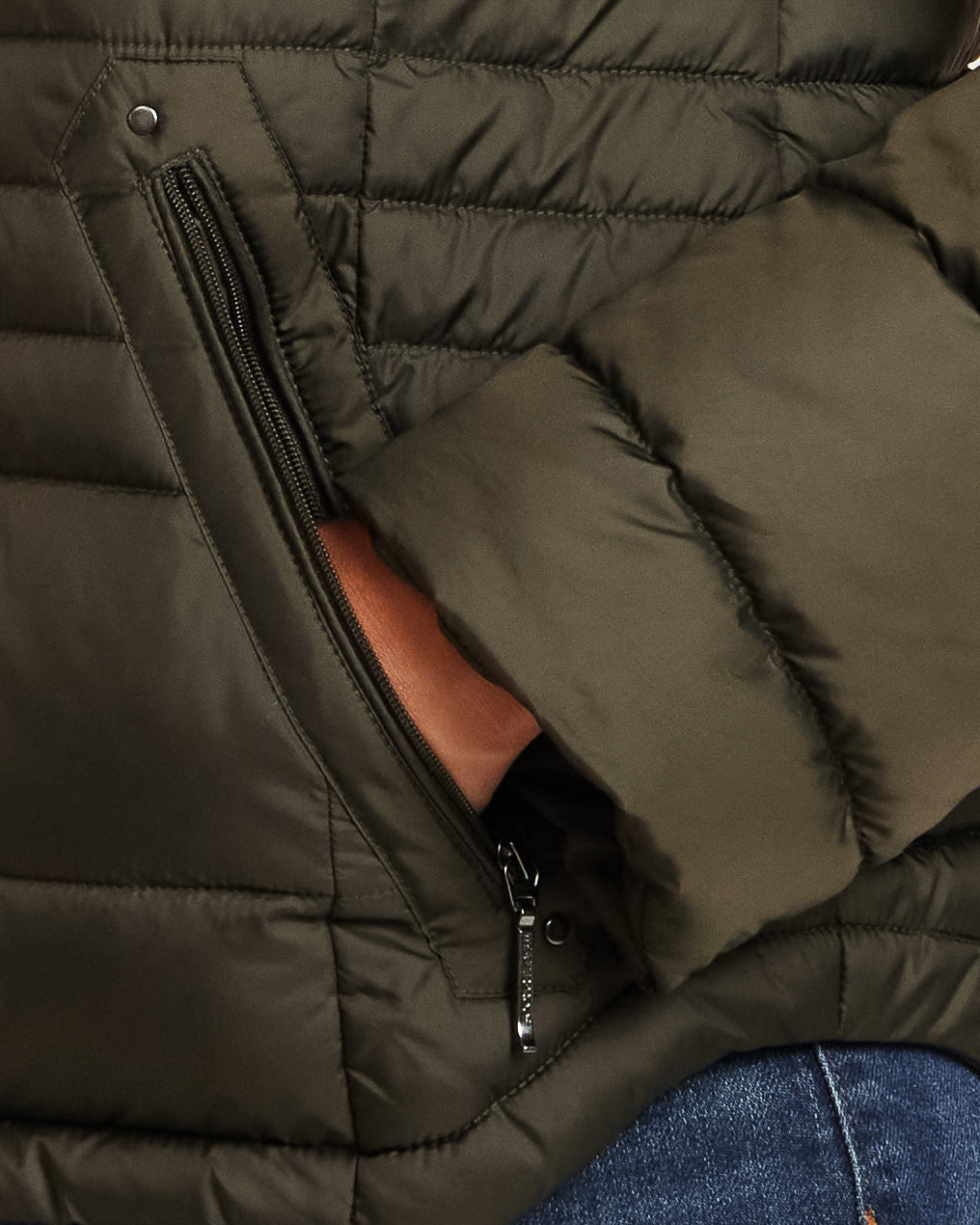HOODED ZIP FRONT PUFFER