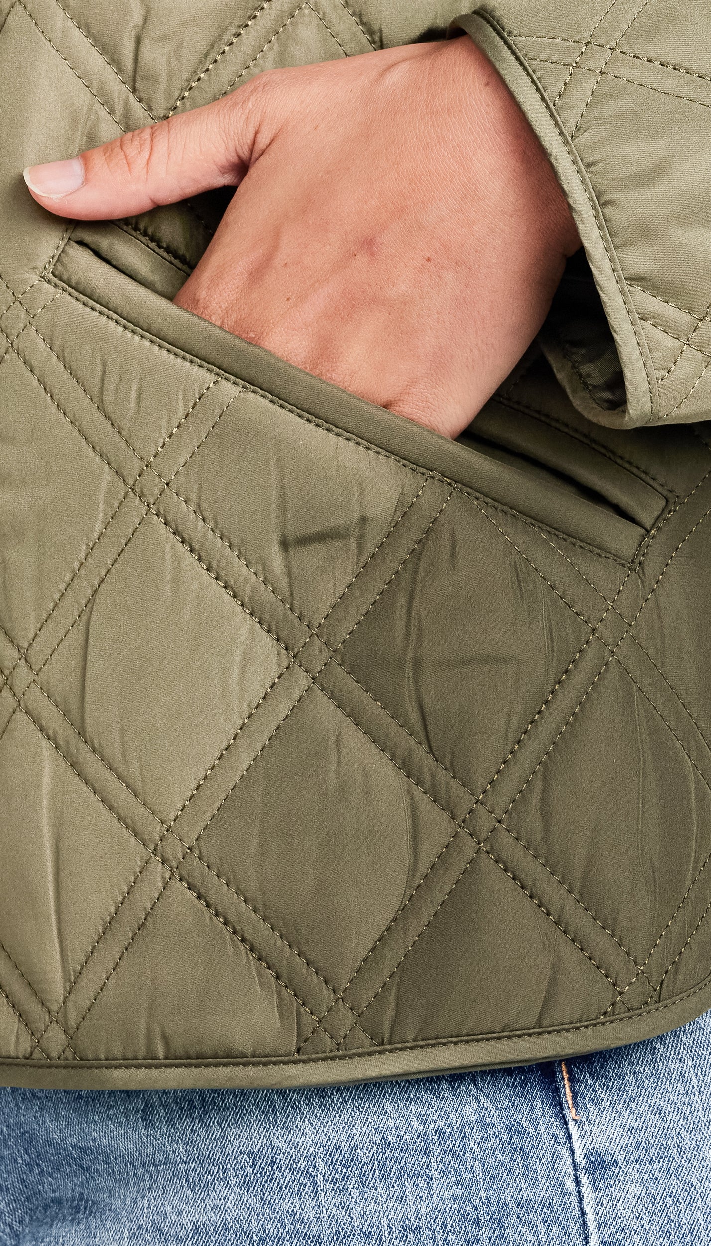 COLLARLESS QUILTED JACKET