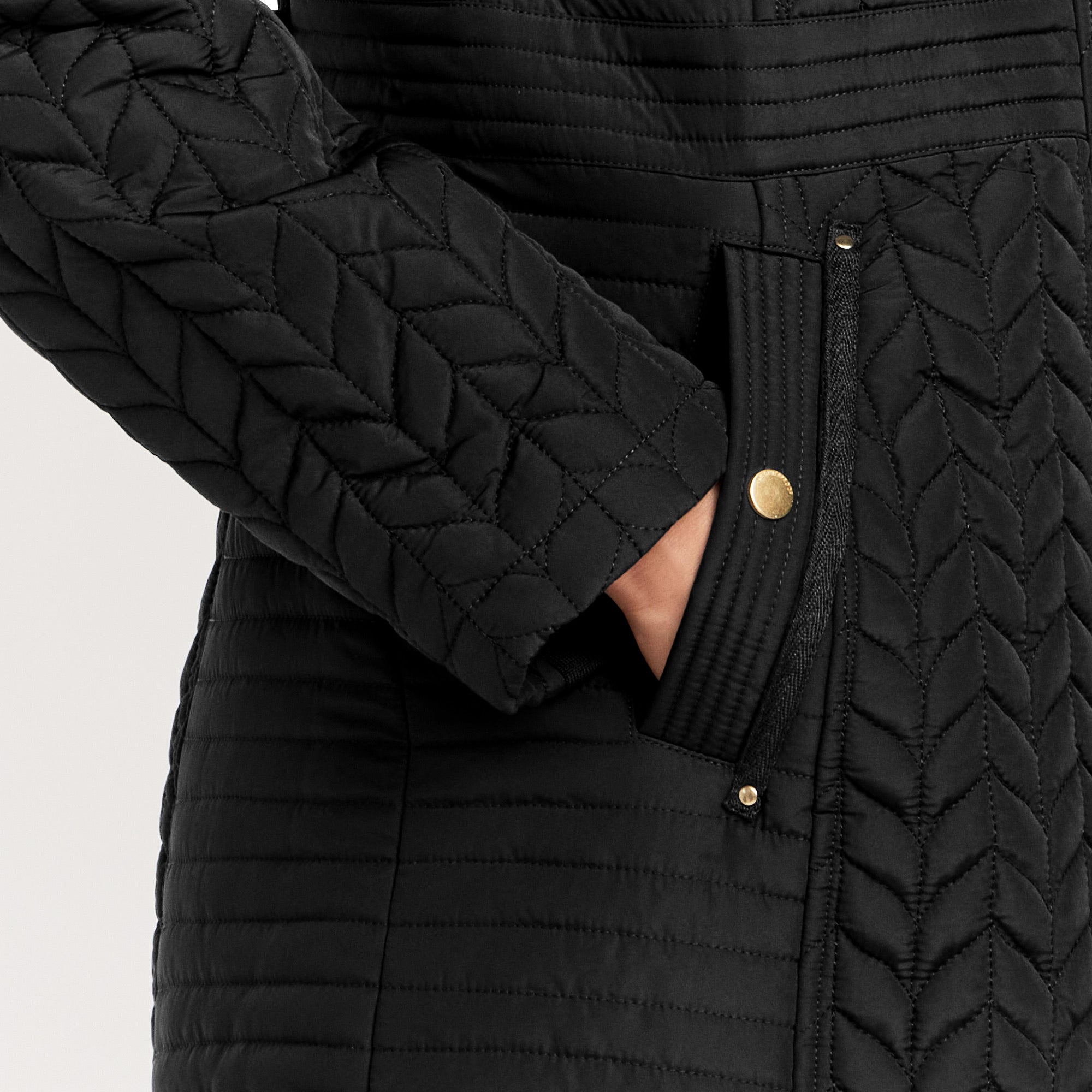 HOODED PLUSH LINED QUILTED WALKER