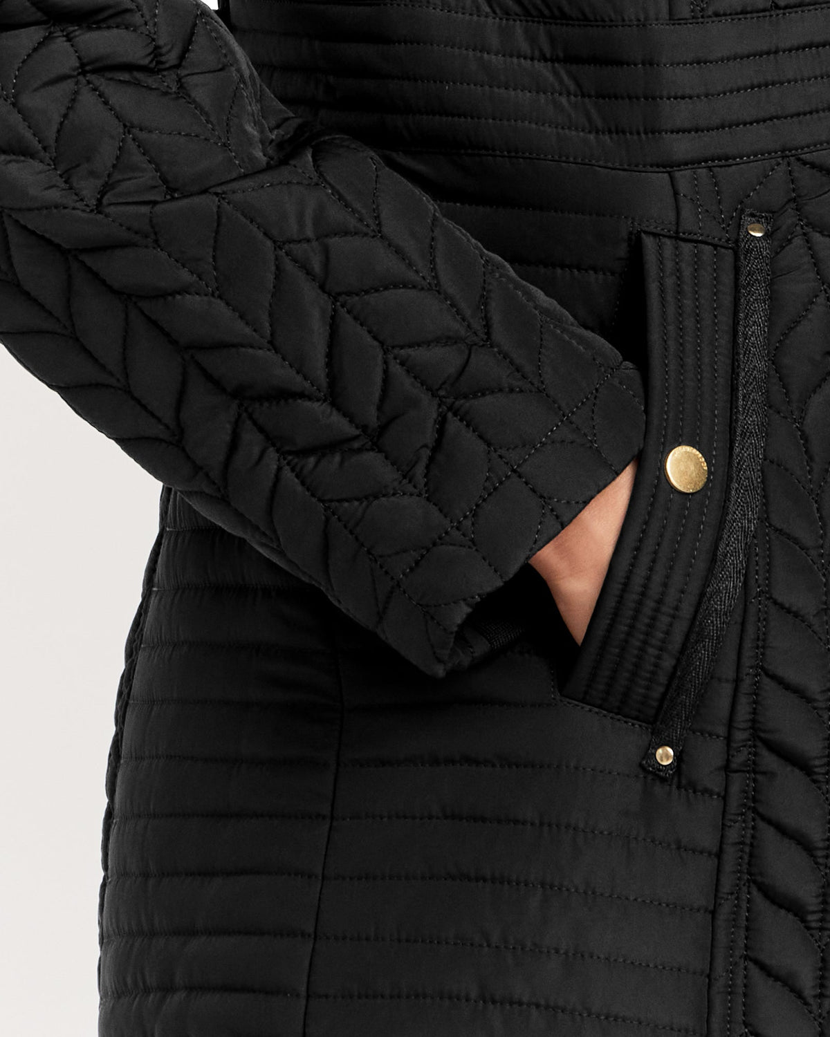 HOODED PLUSH LINED QUILTED WALKER