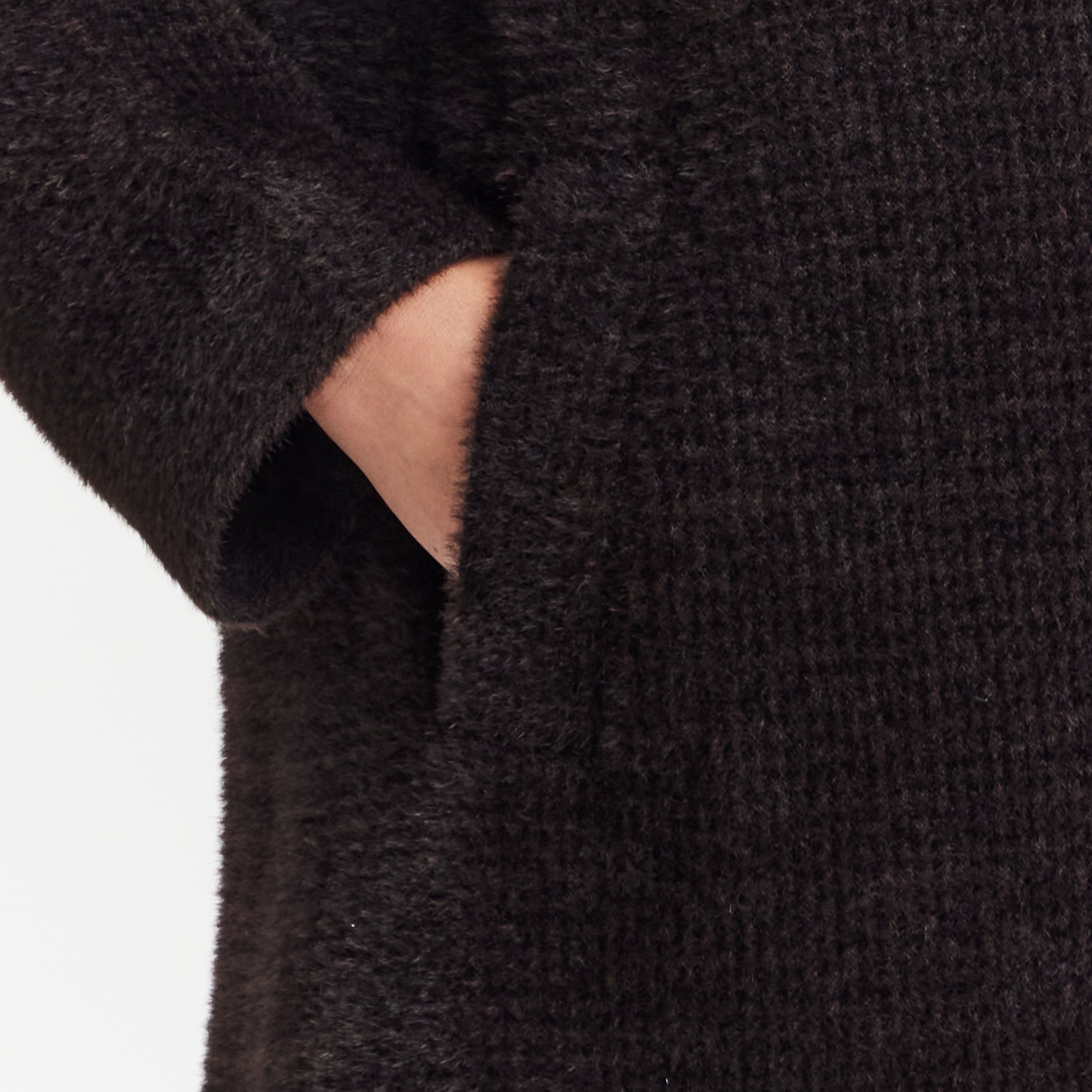 HOUNDSTOOTH COZY FEATHERKNIT TOPPER