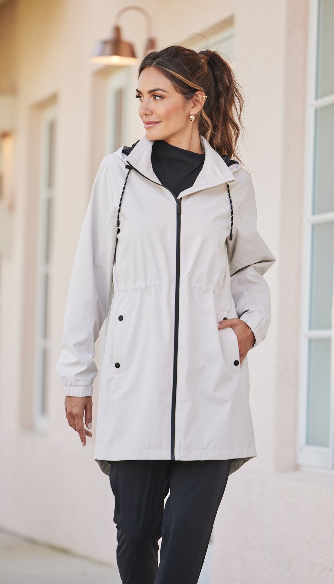 MODERN SPORTY ANORAK