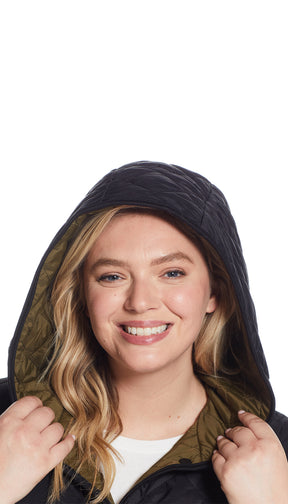 REVERSIBLE HOODED DUFFLE